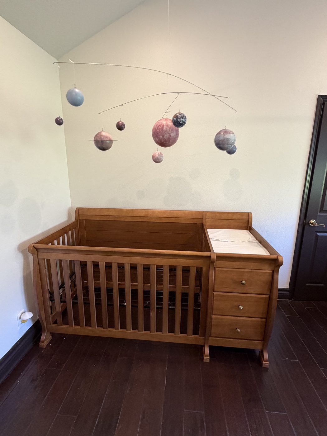 Crib and dresser