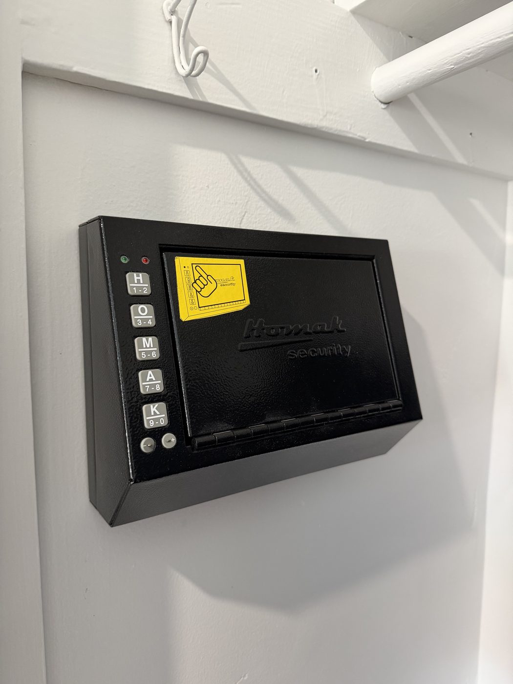 Wall safe