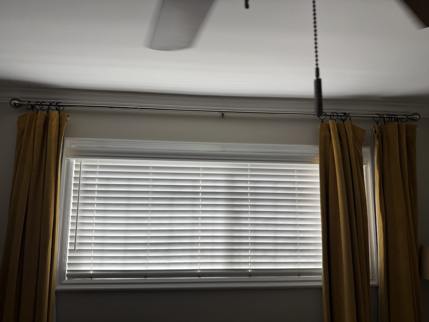 Curtain rod and blinds