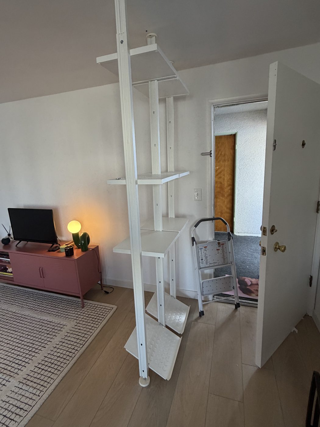 Cat tree