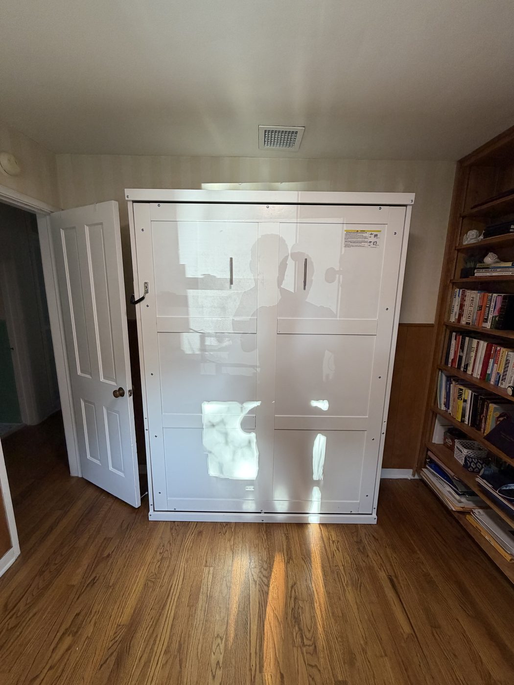 Wall bed, closed